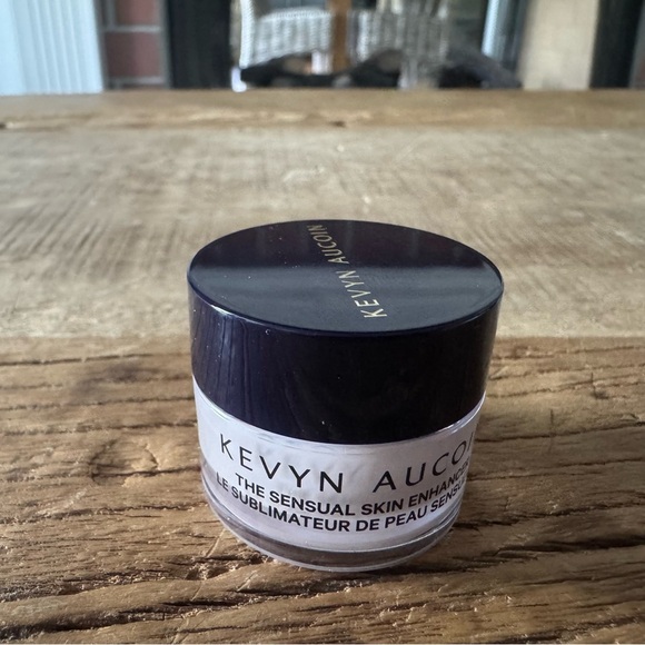 NEW IN BOX Kevyn Aucoin The Sensual Skin Enhancer ~ SX01 - Picture 6 of 8